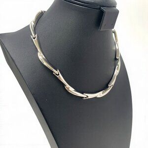 Vintage Monet 1950's Silver-Tone Articulated Bead Chain Collar Necklace 17"L